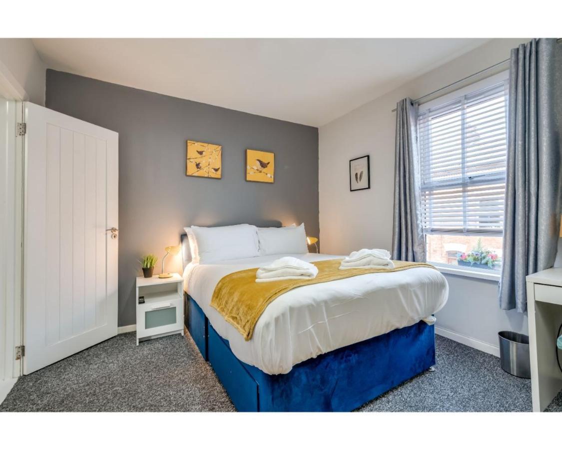 Central Belfast Apartments Ravenhill Bagian luar foto