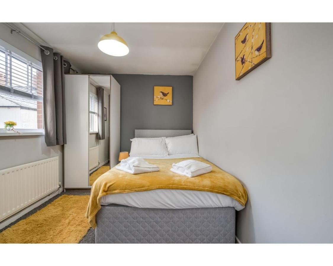 Central Belfast Apartments Ravenhill Bagian luar foto