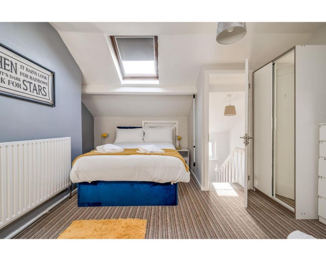 Central Belfast Apartments Ravenhill Bagian luar foto